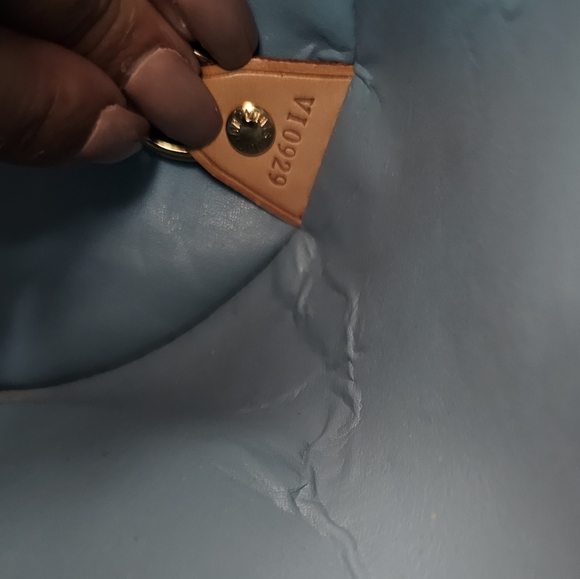 Louis Vuitton Bedford Vernis Shoulder Bag Purse. With Dustbag included. VI0929 - Picture 4 of 13